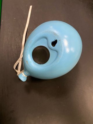 Salvadanaio a forma di palloncino in ceramica