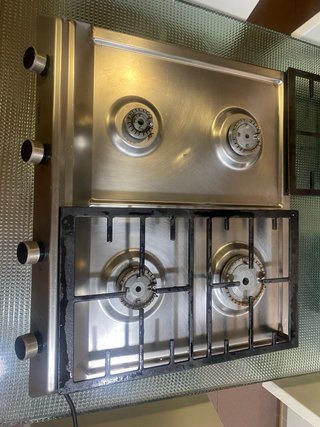 Placa de gas TEKA 4 fuegos.Uno NO FUNCIONA