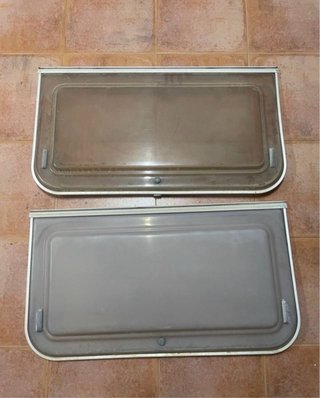 Ventanas para caravana, alguna tiene grietas
