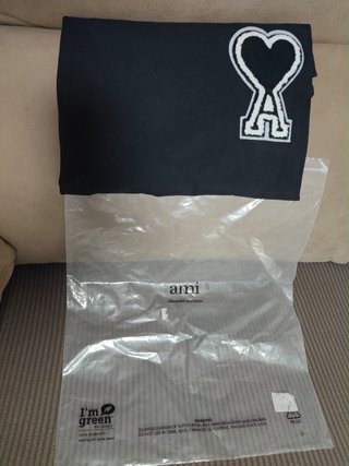 Camiseta negra A