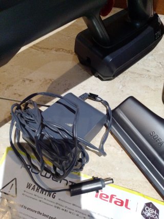 Aspiradora sin cable Rowenta X-Force. Averiada