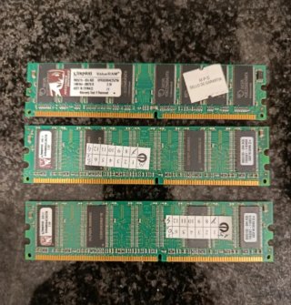 3 Módulos Memoria RAM DDR1 256MB Kingston