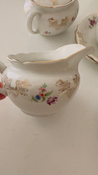 Servizio da tè in porcellana floreale