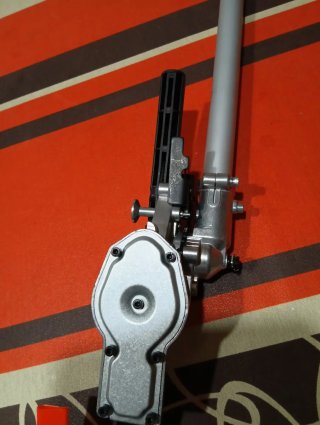 Motosierra y cortasetos para desbrozadora gasolina