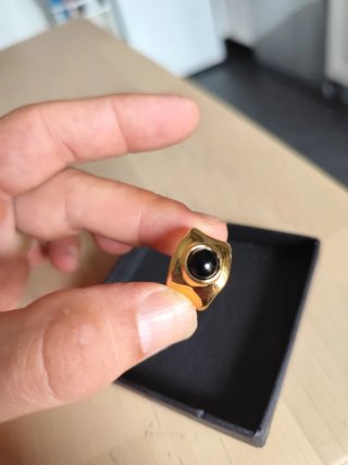 Anillo Singularu Perla Negra Dorado