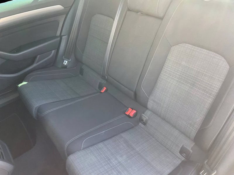 Volkswagen Passat Variant Executive 2.0 TDI DSG 2022, foto 27