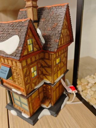 Department 56 Dickens Village Wellbourn Bros.