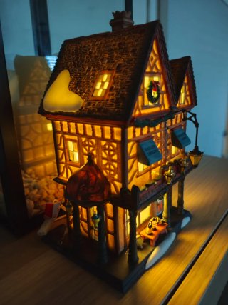 Department 56 Dickens Village Wellbourn Bros.