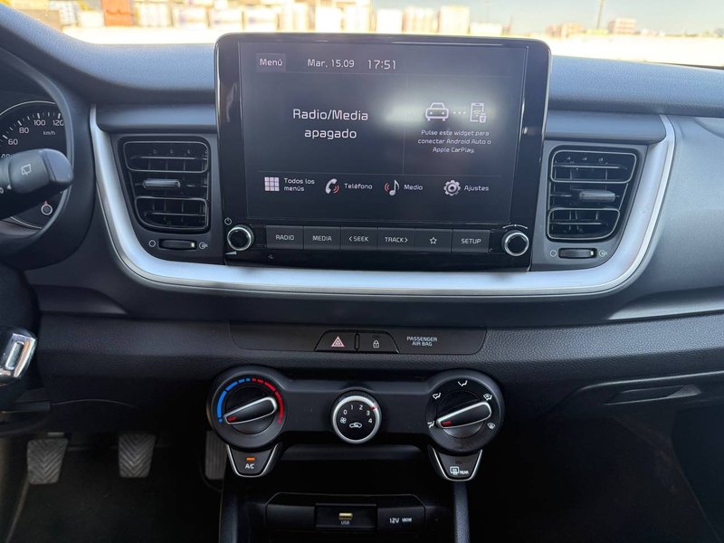 Kia Stonic 2023, foto 16