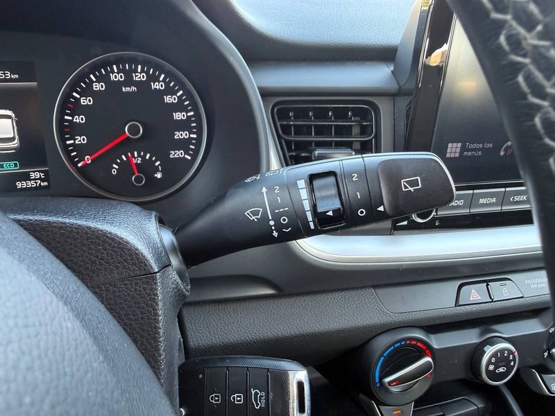 Kia Stonic 2023, foto 21
