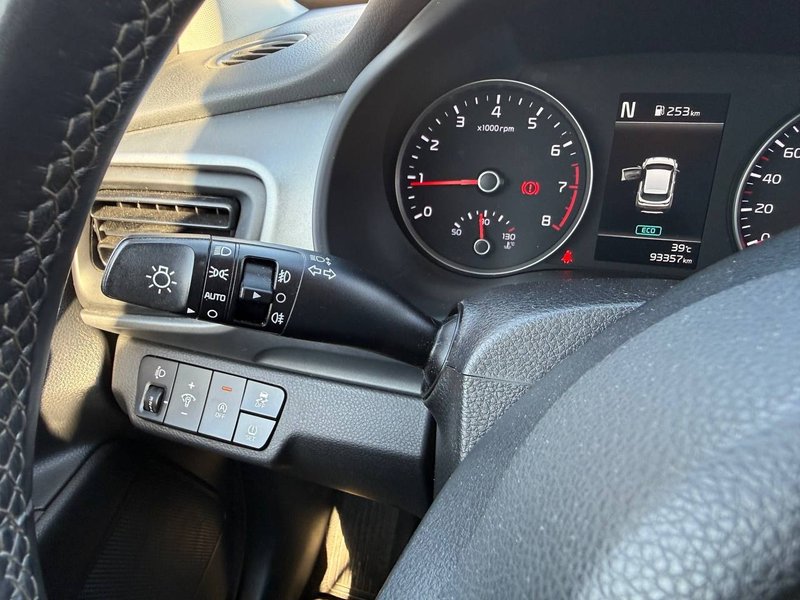 Kia Stonic 2023, foto 20