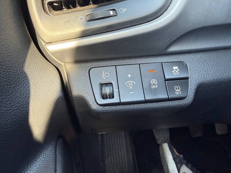 Kia Stonic 2023, foto 22