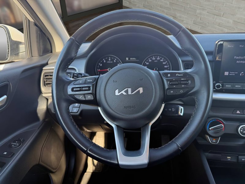 Kia Stonic 2023, foto 29