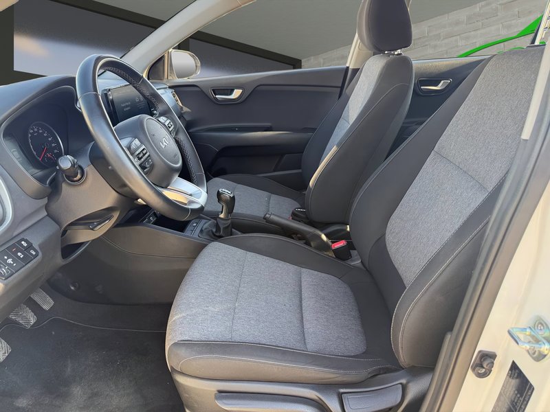 Kia Stonic 2023, foto 31