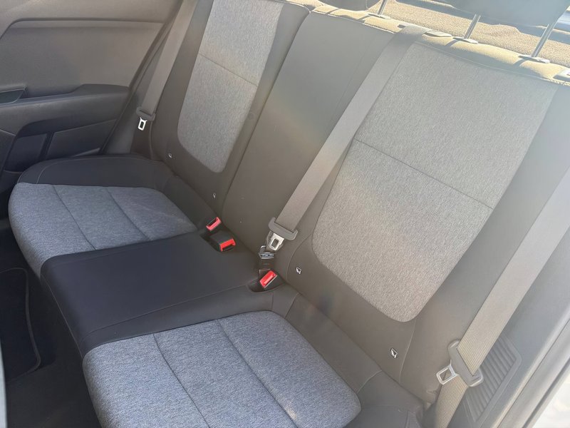 Kia Stonic 2023, foto 34