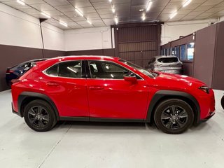 Lexus UX 2023