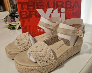 Sandalias cuña Xti beige talla 37 – Como nuevas ✨