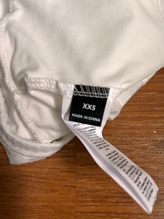 Minifalda short encaje blanco