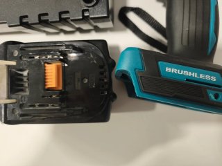 Taladro Makita 18V Brushless + Batería 5.0Ah