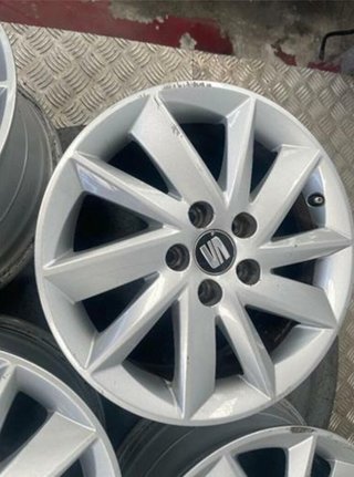 Juego de llantas seat 6p0601025f ibiza 6p1 1111125