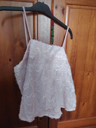 Top fiesta encaje cascada rosa blanco Es rosa palo