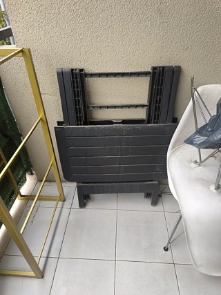 Tavolo pieghevole da esterno in plastica