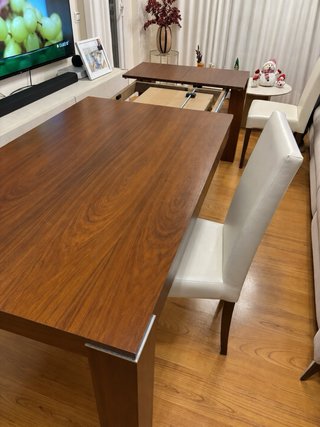 Mesa comedor extensible 6–12 personas + 4 sillas