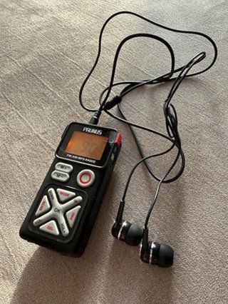 Radio Portátil Digital PRUNUS FM/AM/MP3