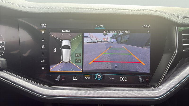 Volkswagen Touareg 2022, foto 16