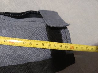 Chaqueta de moto negra y gris talla XL.