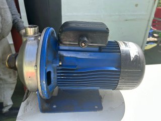 Bomba de agua para pozo Marca loWARA