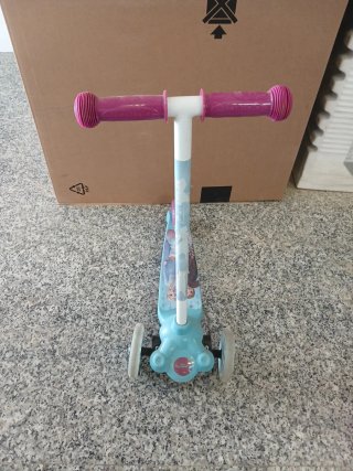 Patinete Frozen y Bicicleta Infantil