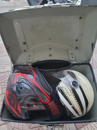 Suzuki Intruder 250LC Negra
