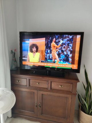TV Samsung 45 Negra