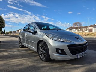 Peugeot 207 2011