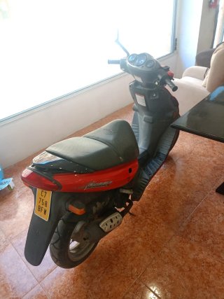 Suzuki Katana Scooter Roja