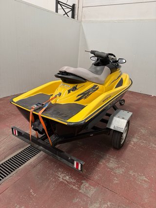 Sea-Doo RXDI 135 Amarillo y Negro