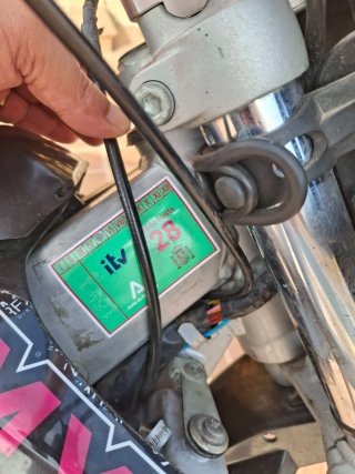 Derbi Senda Enduro Negra y Rosa