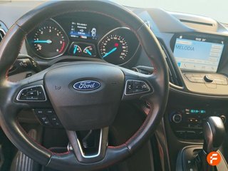 Ford Kuga 2.0 TDCi 132kW 4x4 ST-Line Powers.