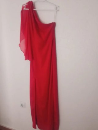 Vestido rojo elegante de fiesta