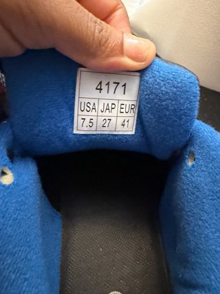 Zapatillas Jordan Negras/Azules/Rojas