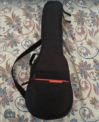 Ukelele marrón