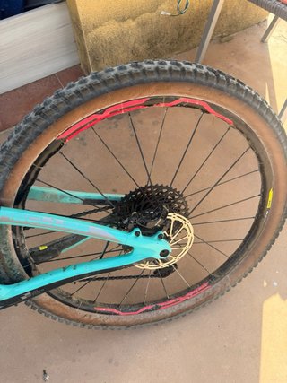 Bicicleta Enduro Intense