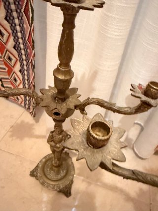 Coppia di Antichi Candelabri in Bronzo