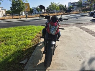 Kawasaki ER6-N 650 Roja y Negra