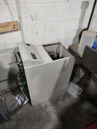 Máquina Offset Ryobi 3302H