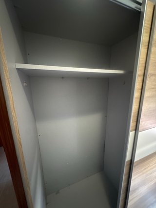 Armario puertas correderas madera