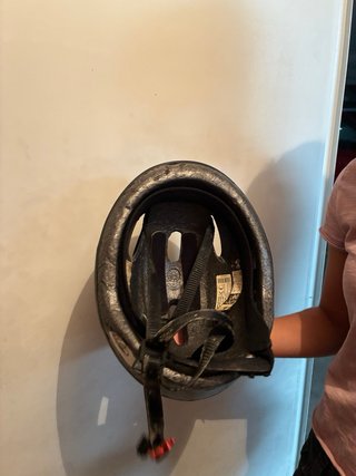 Casco de bici negro de Decathlon. Perfecto estado