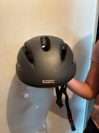 Casco de bici negro de Decathlon. Perfecto estado