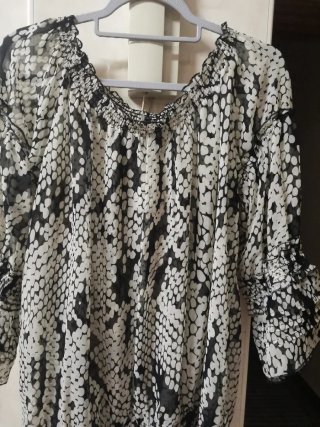 Lote 2 blusas estampadas